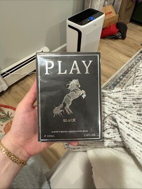 Play Mens Cologne
